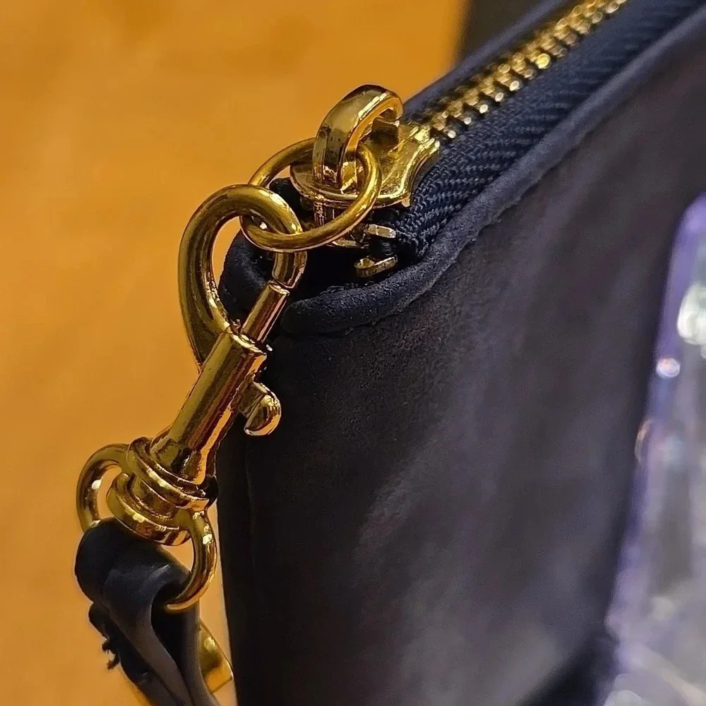 NWOT Francesca's blue wristlet - Picture 4 of 5